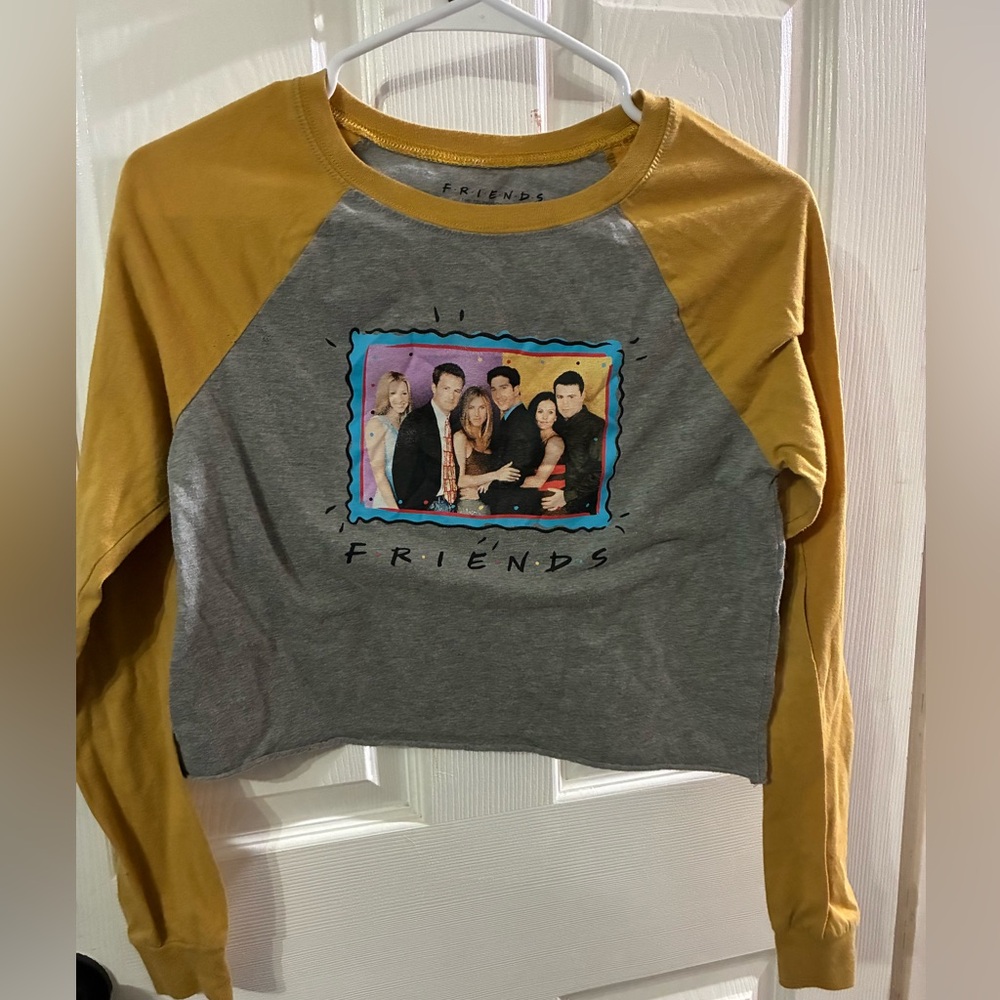 F.R.I.E.N.D.S Women’s XS Crop Top